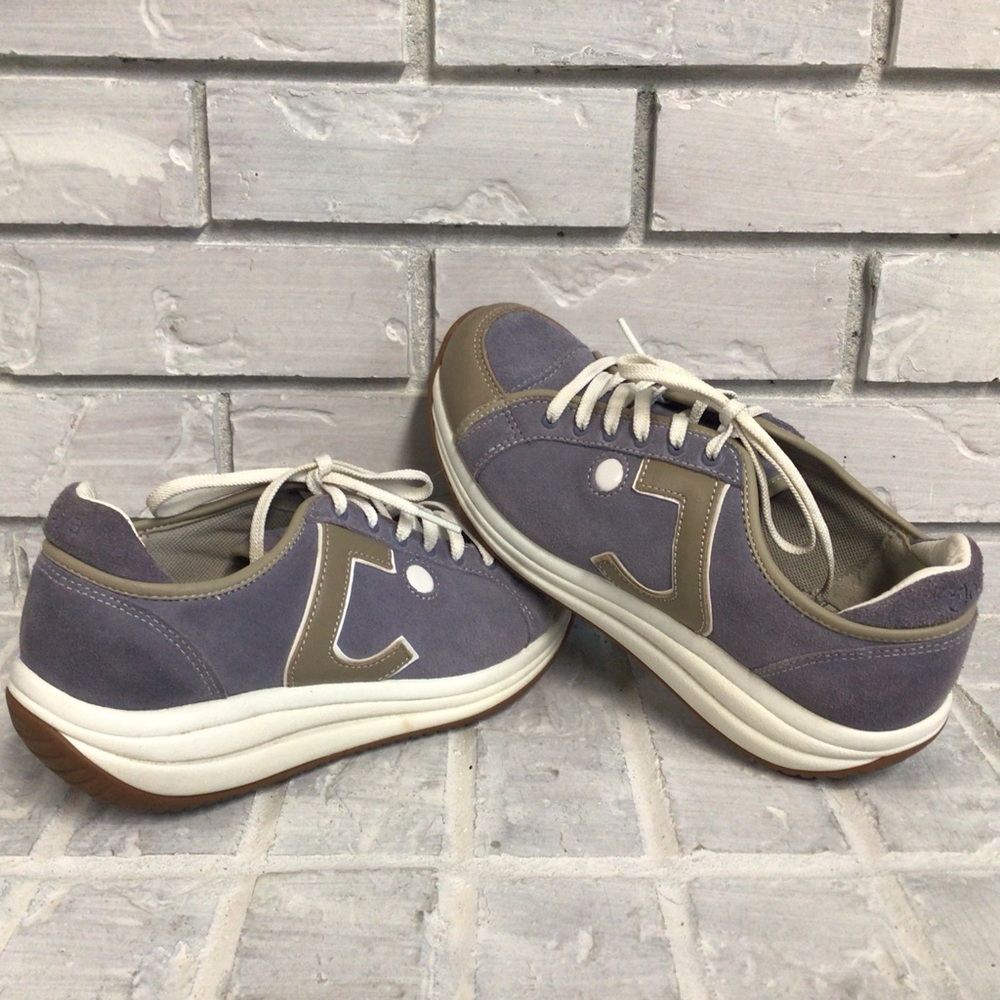 JOYA- waterproof and breathable walking shoes in size EU39- New condition